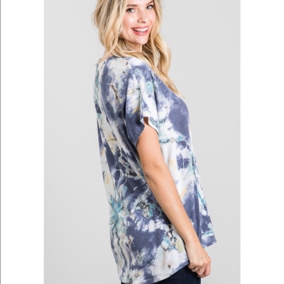NEW! Tie Dye V-Neck Tunic! - Picture 4 of 6